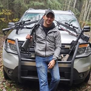 Meet your Posher, Zachary